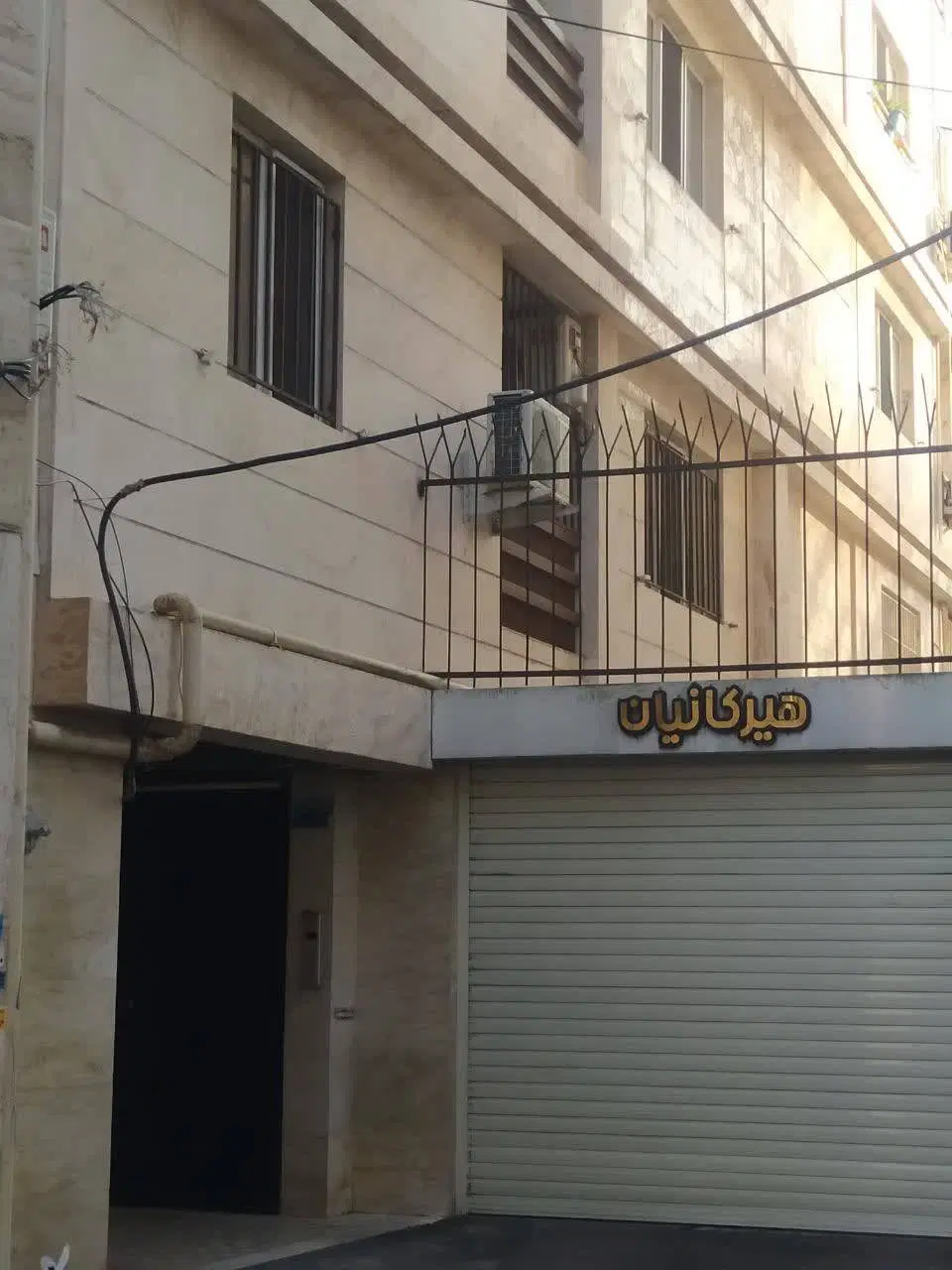 آپارتمان تک خوابه فول تمیز و شیک در آزادگان