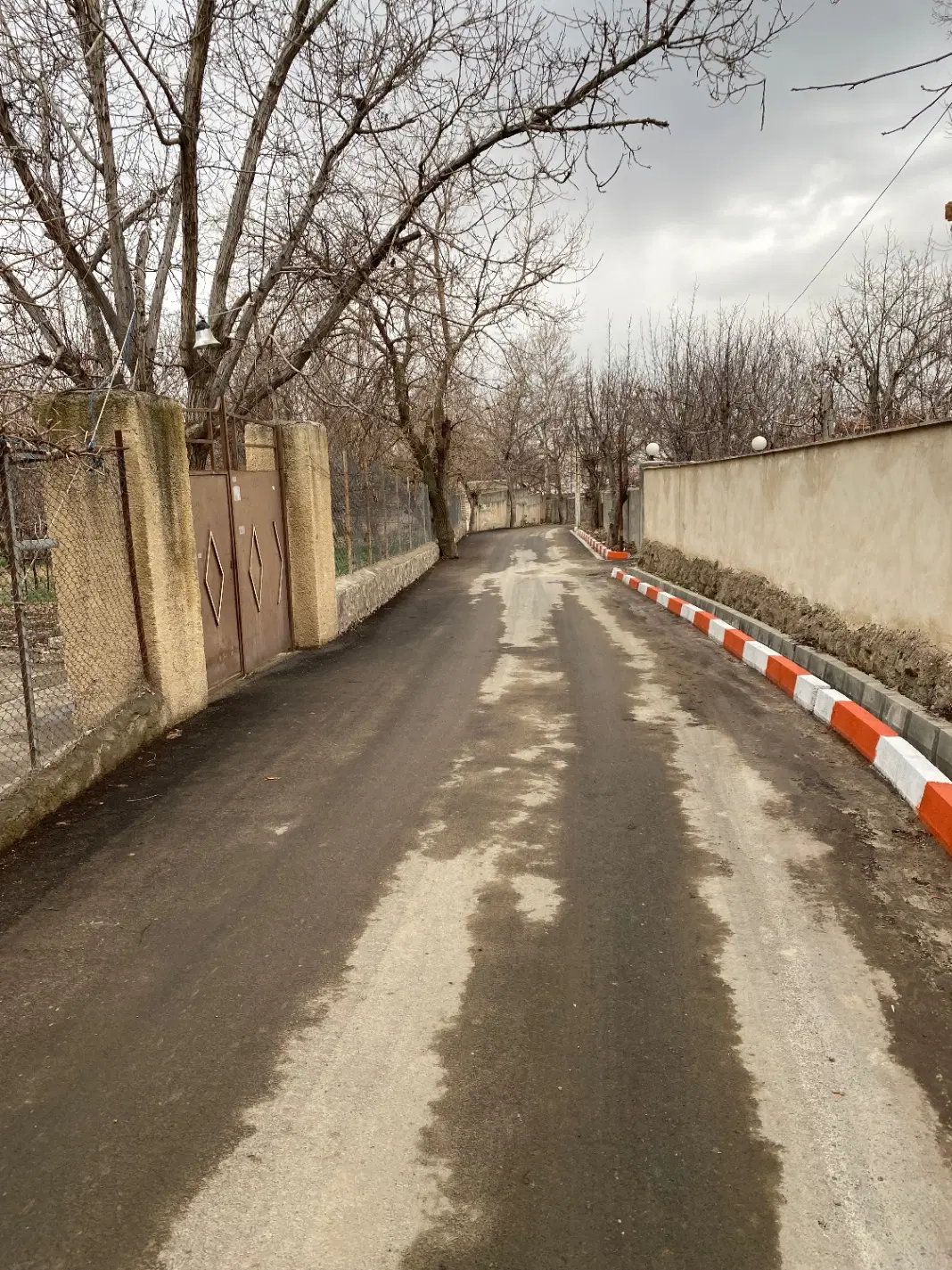 زمین با دسترسی مناسب