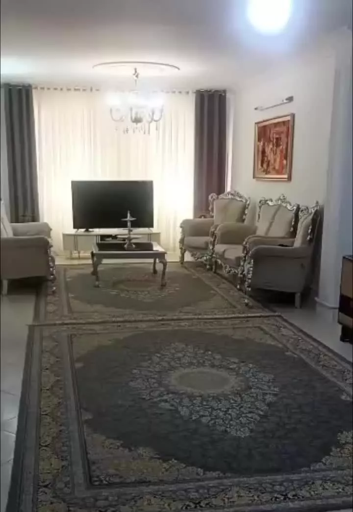 اجاره آپارتمان ۹۰ متری ۲ خوابه طبقه ۲
