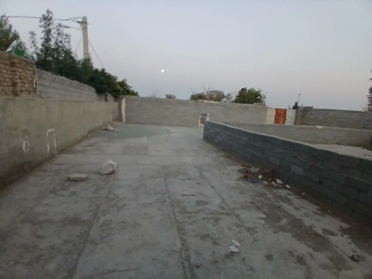 اجاره و رهن ۵۳۰ متر چهار دیواری