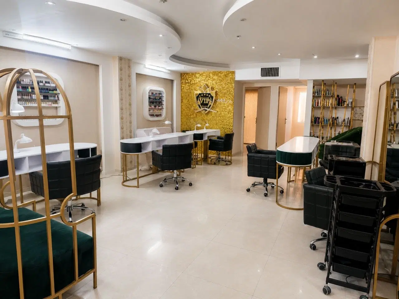 اجاره تخت مژه و آینه وصندلی کوتاهی رنگ و مش شینیون