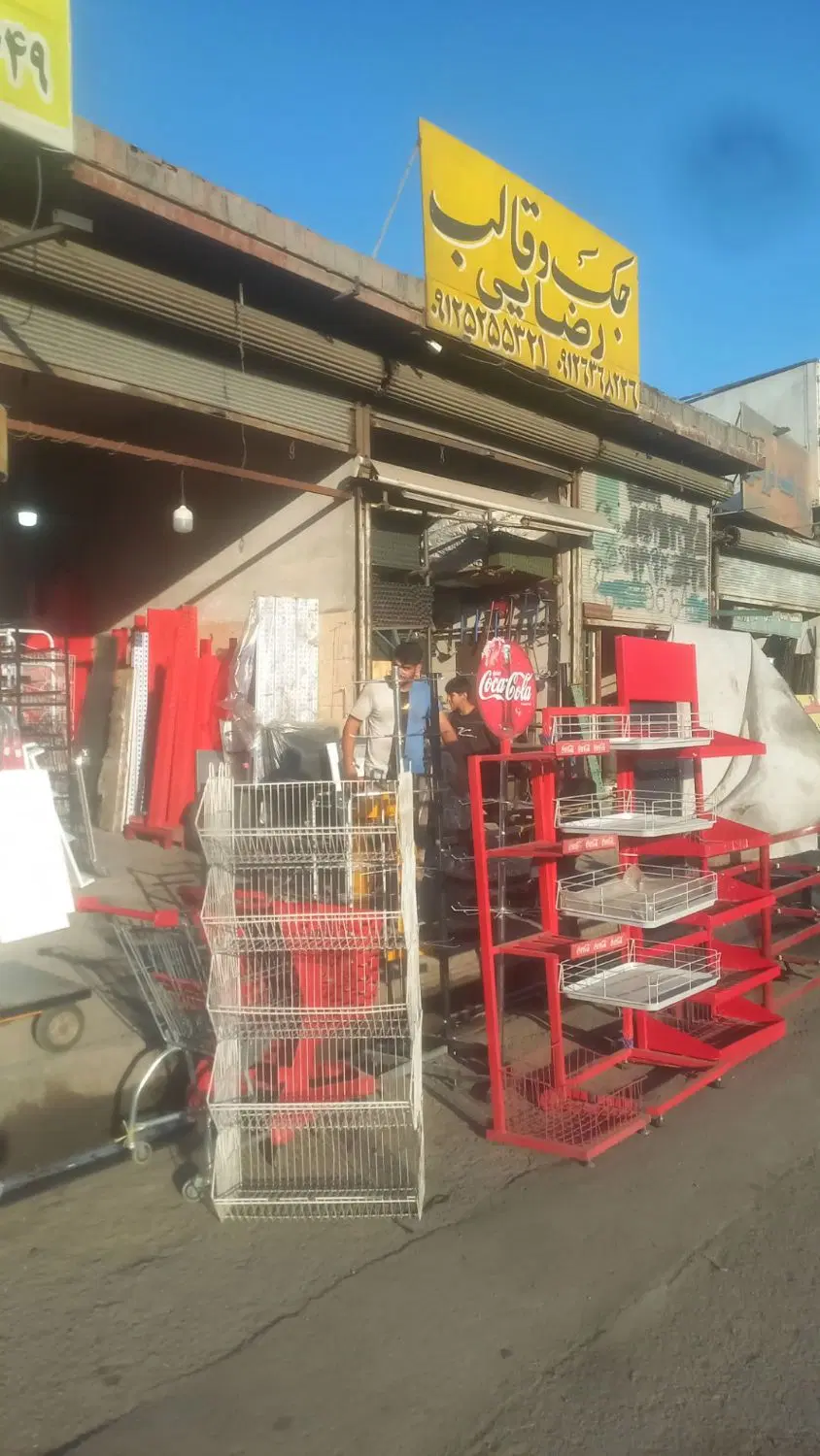 مغازه بر خیابان اصلی خلازیر خ سهیل