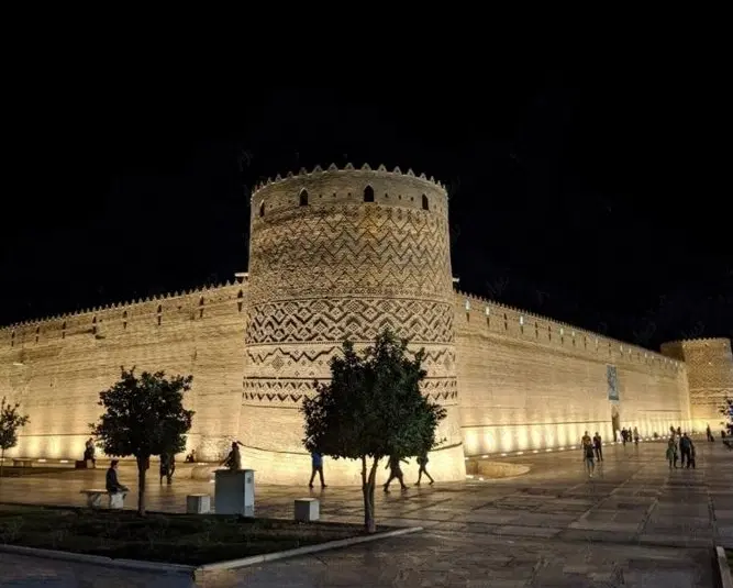 فروش منزل 225 متری درب‌حیاط سند ملکی لشکری