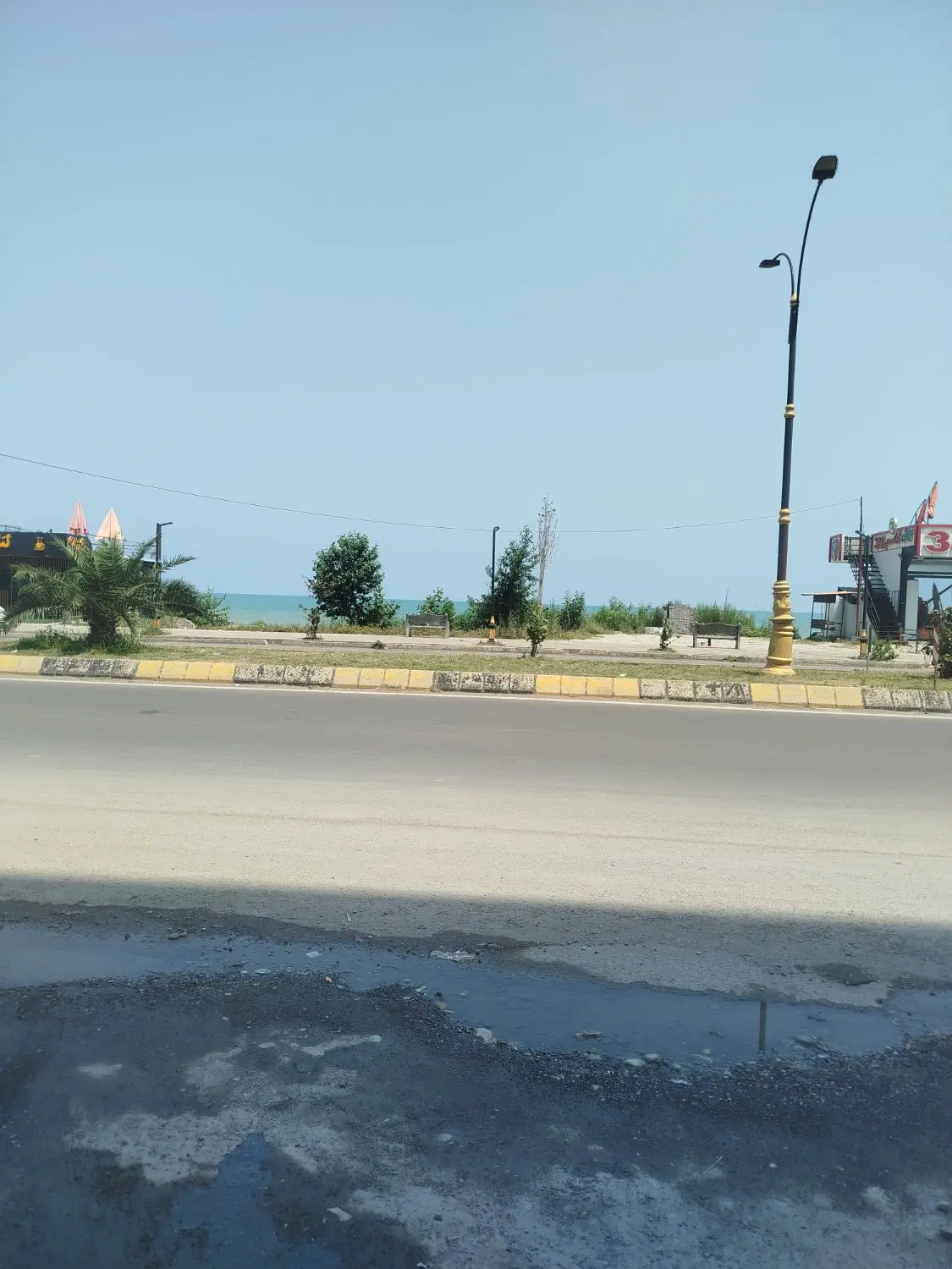 مغازه 110 متری ساحلی