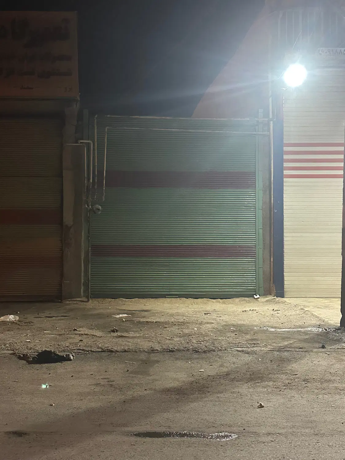 یک باب مغازه ۴۰ متری درحال ساخت