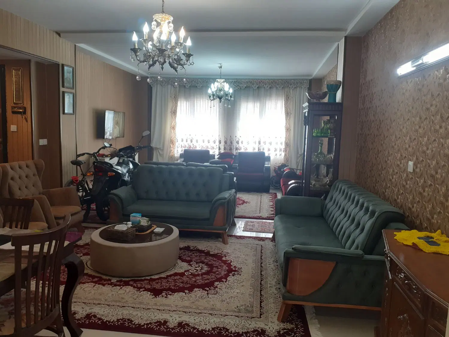 ۱۲۳ متر ۳ خوابه مشاعی طبقه اول فول امکانات