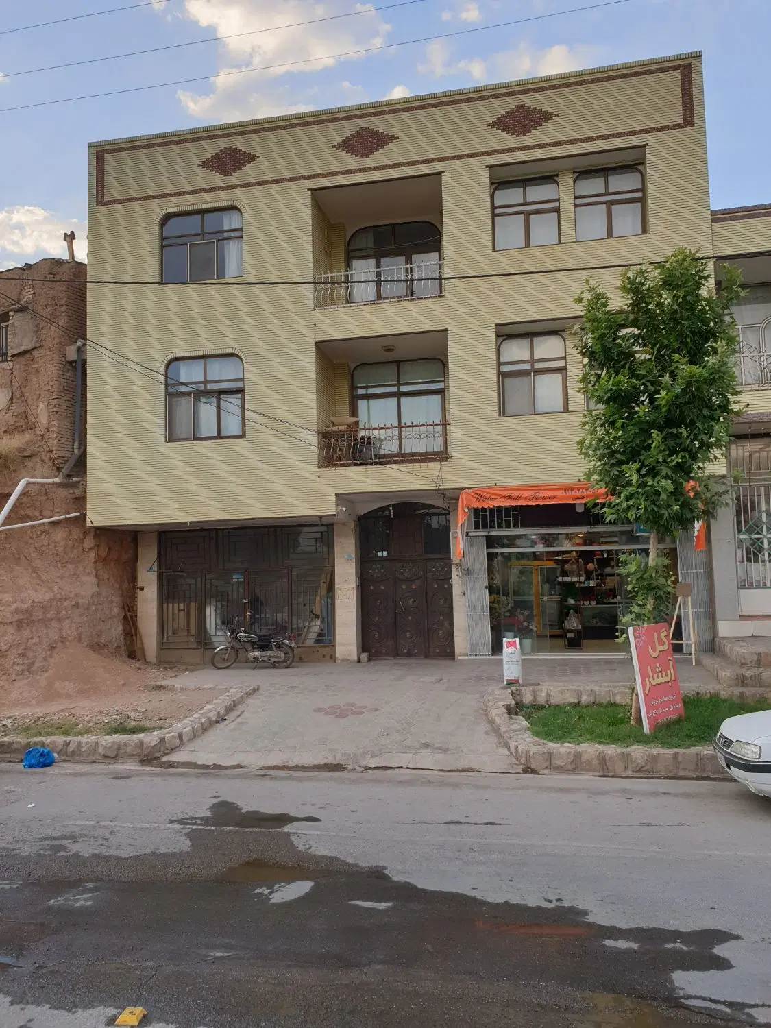 اجاره یک واحد مسکونی