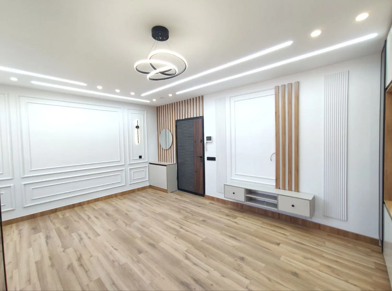 ۶۵متر دوخواب تختخور_ پارکینگ سندی_ طبقه اول