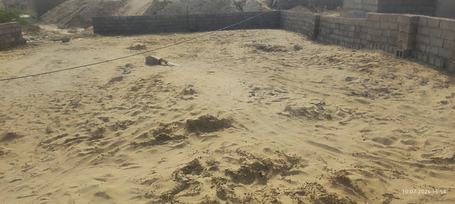زمین کلنگی در شهرک