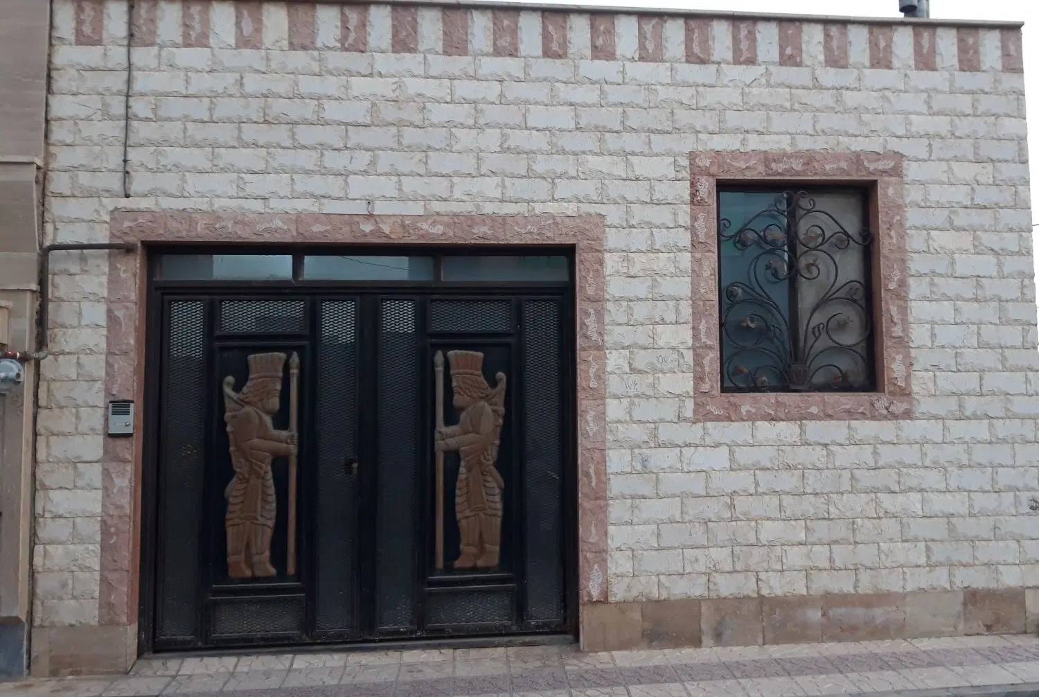 خونه ویلایی نقلی محدوده دانشگاه آزاد