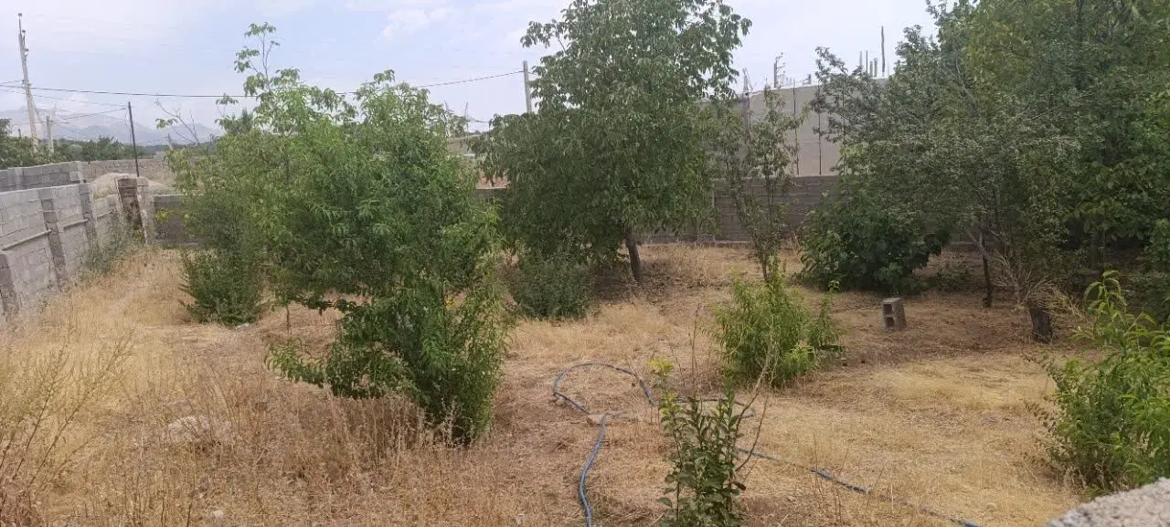 زمین ورودی گنجه ای بزرگ آماده ساخت و ساز