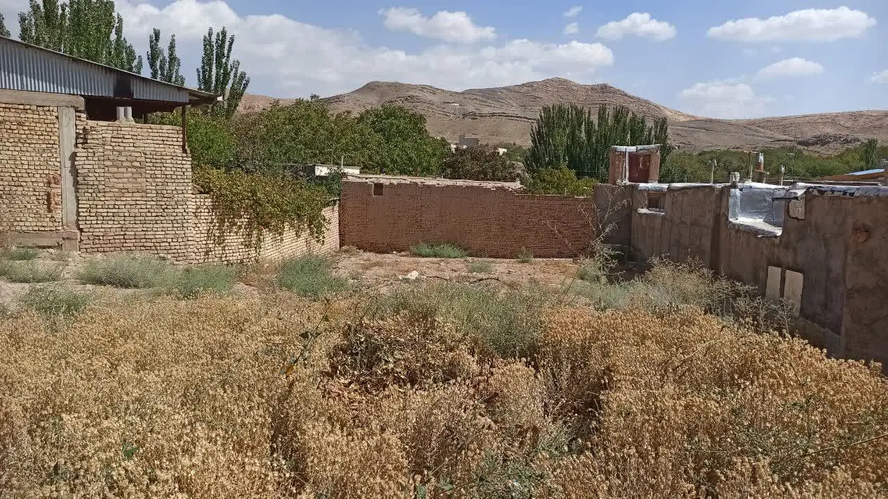 زمین مسکونی