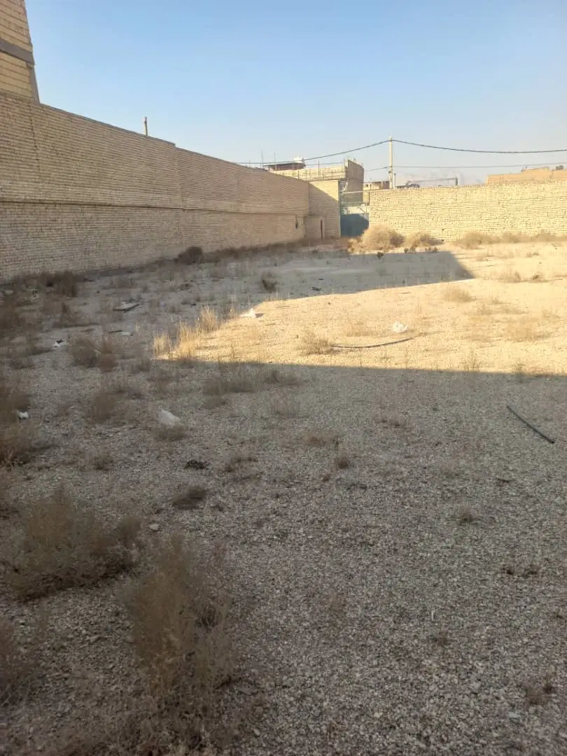 زمین تجاری خمینی شهر