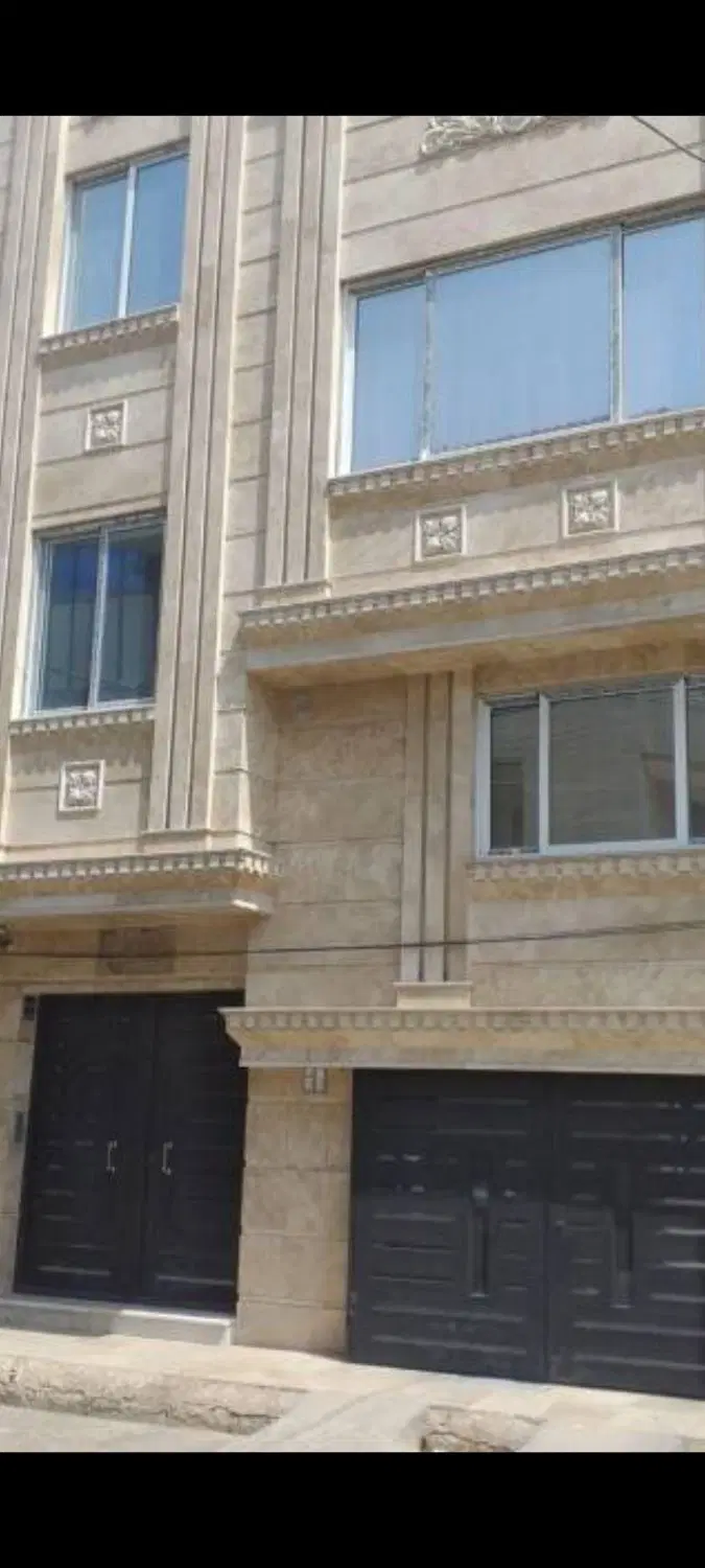 منزل سه طبقه