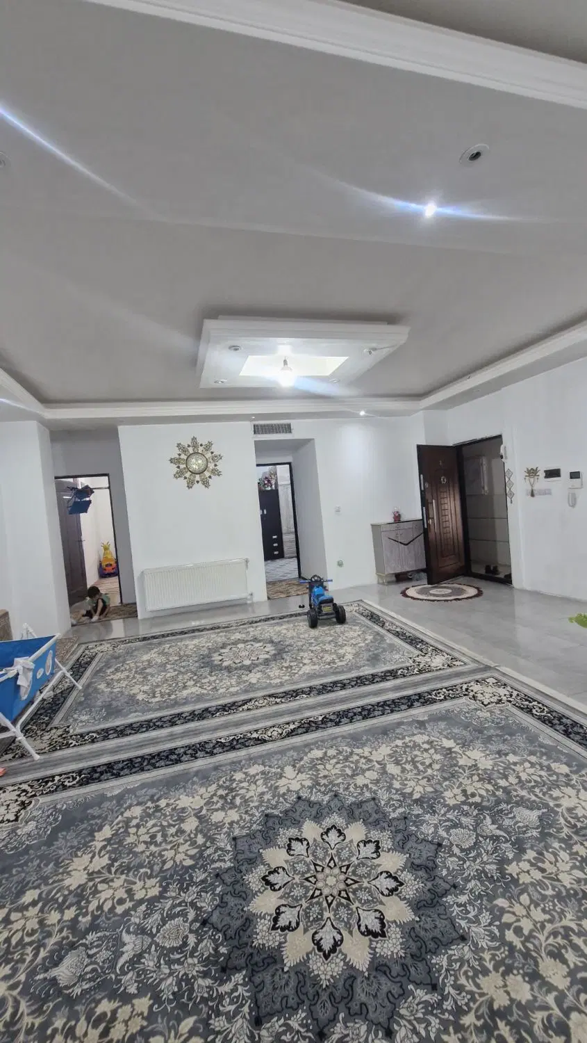 آپارتمان ، ۱۰۱ متر، فول امکانات، نگارستان