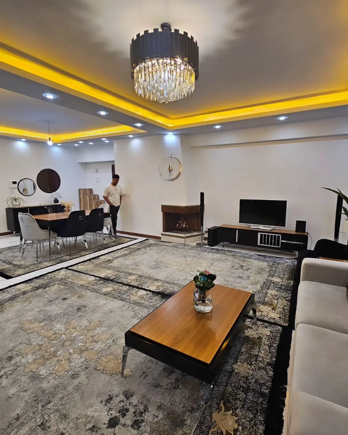 ۱۰۳متر دو خواب گلستانها فول بازسازی