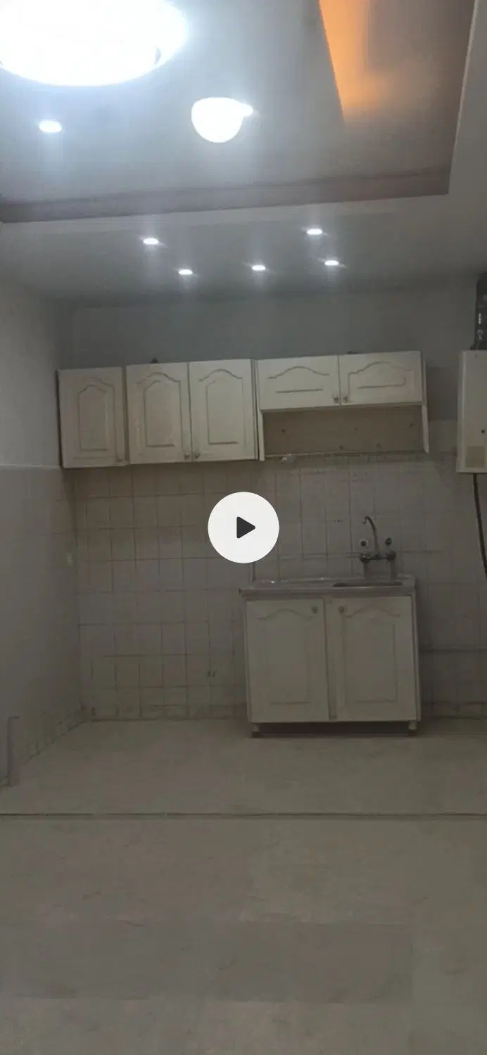 یک باب خونه حدودا ۳۵ متر اجاره داده میشود