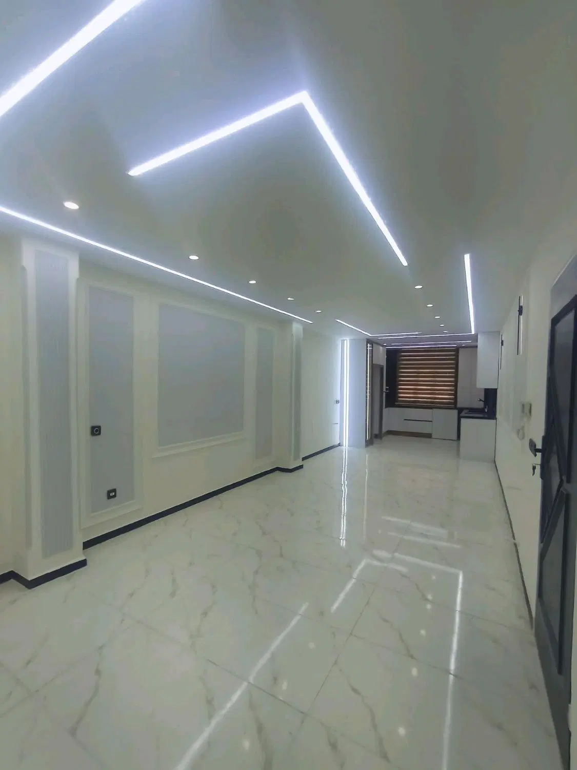 ۸۳متر _۲خواب_پارکینگ اختصاصی_طبقه ۲_سند تک