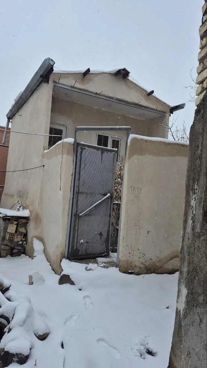خانه نقلی در روستای سادیان
