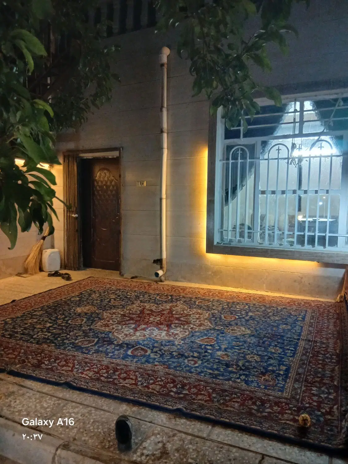 باغ‌بسیارشیک‌عارفی..گلستان۱۶