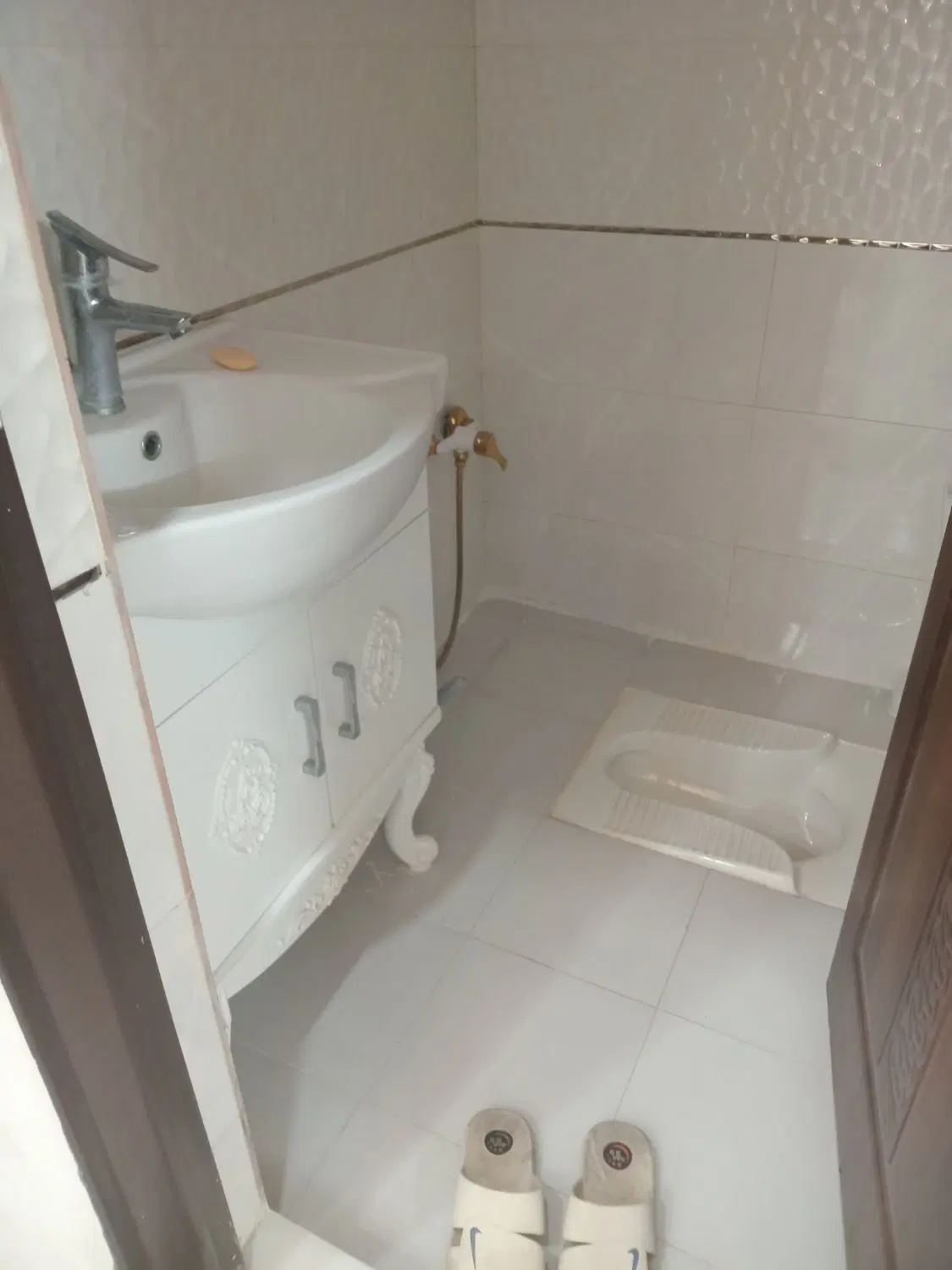 سوئیت اجاره ای در میرزا کوچک خان تمیز مرتب