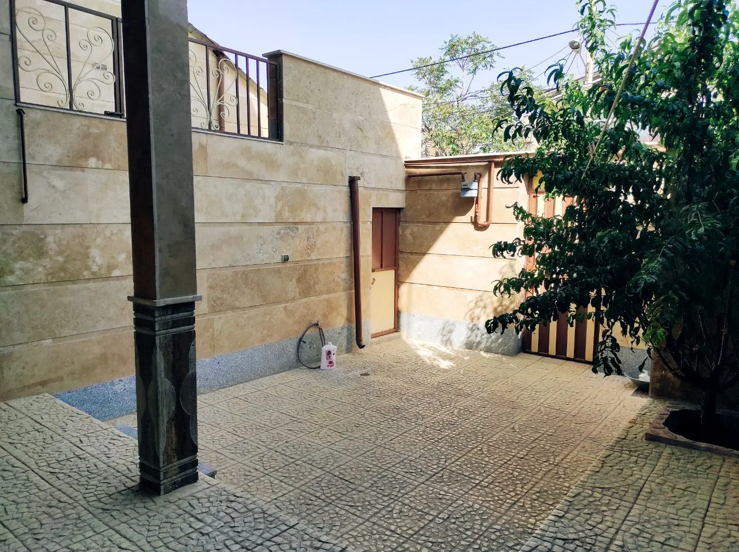 خانه مستقل 200 متری، طبقه همکف