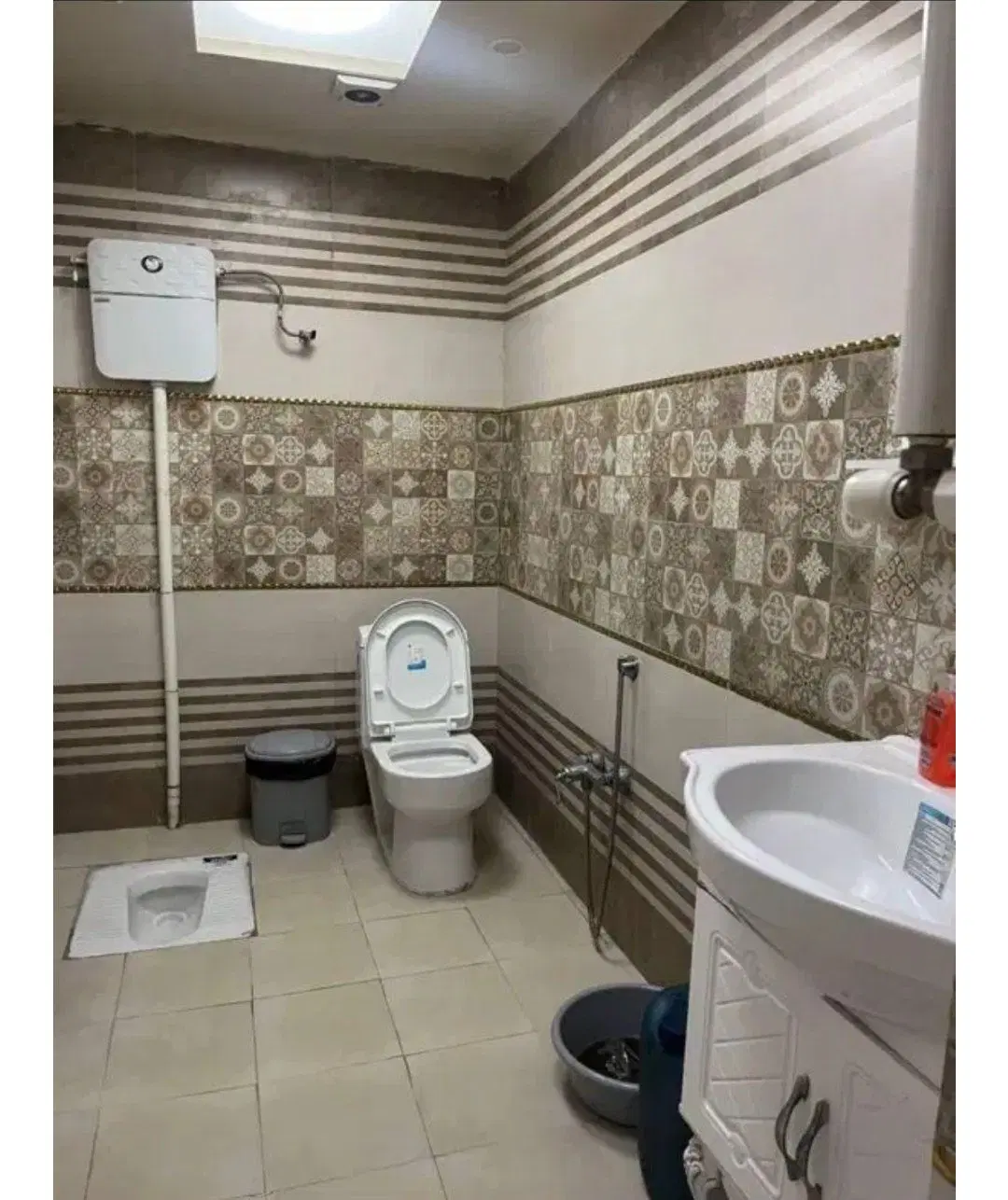 خوابگاه تردد ازاد انا