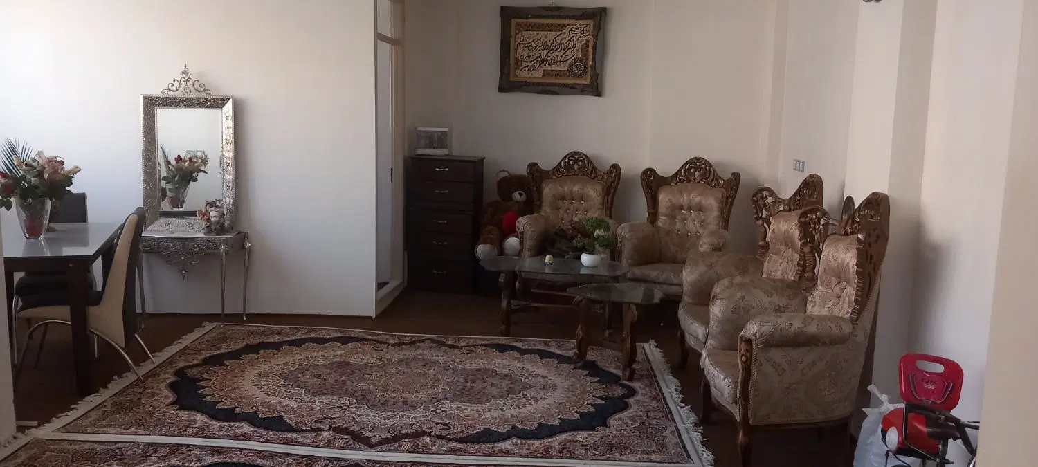 خانه اپارتمانی ۳ طبقه