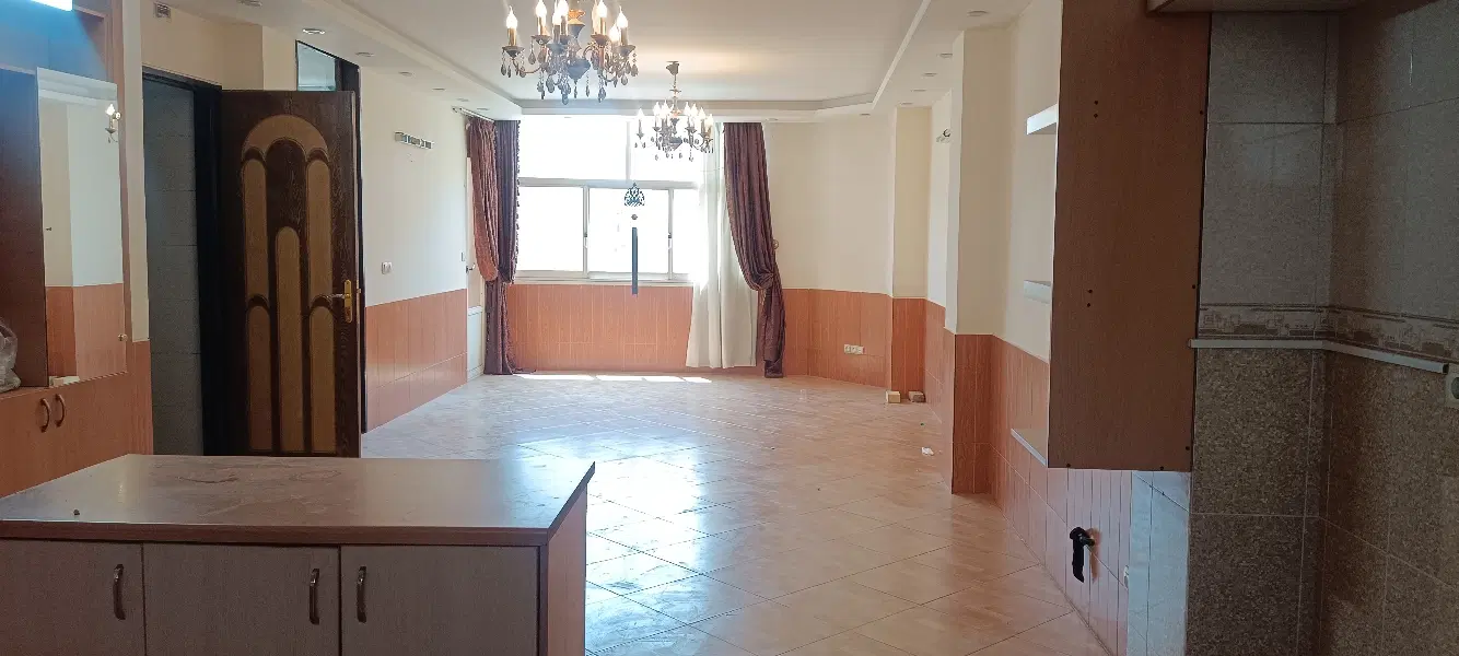 اجاره آپارتمان طبقه۲دربهترین لوکیشن دسترسی آسان