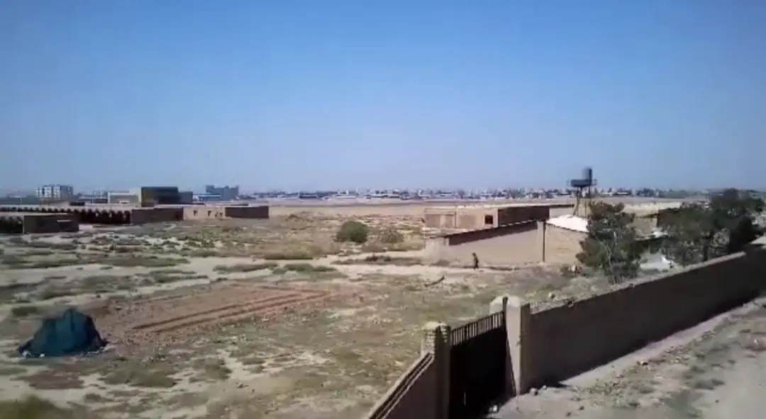 زمین چهار دیواری مسکونی‌ آماده تفکیک‌ واندوه سازی