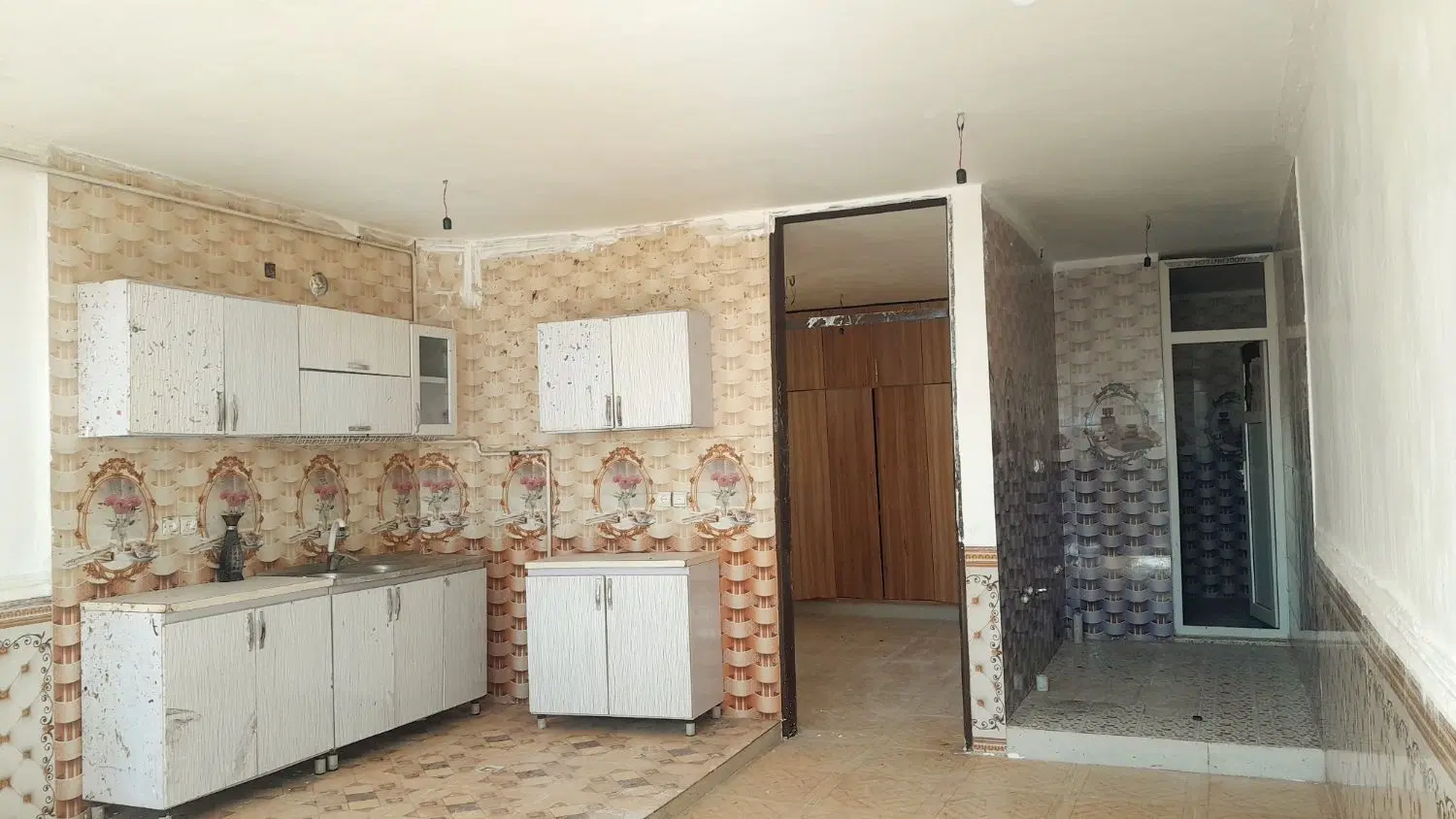 شیبان خیبان هفت بعداز ۱۸متری خیبان ۱۲متری