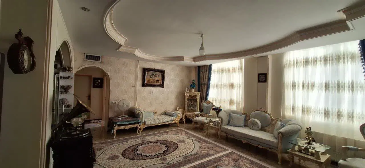 آپارتمان ۱۰۵ متری حامدی ( آگهی شخصی)