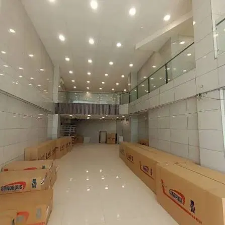 ۲۰۰ متر مغازه لوکس و نوساز در ۳۰ متری