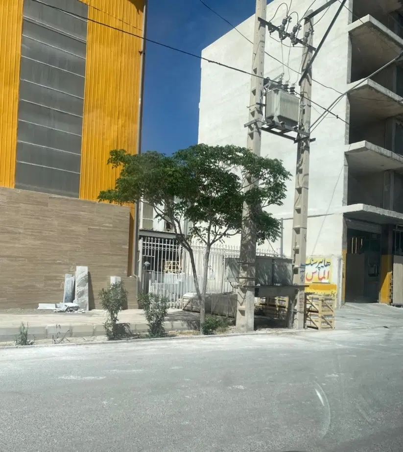 سوله ۵۸۰ متری خیابان ۴۴ محمودآباد روبرو سنگبری سون