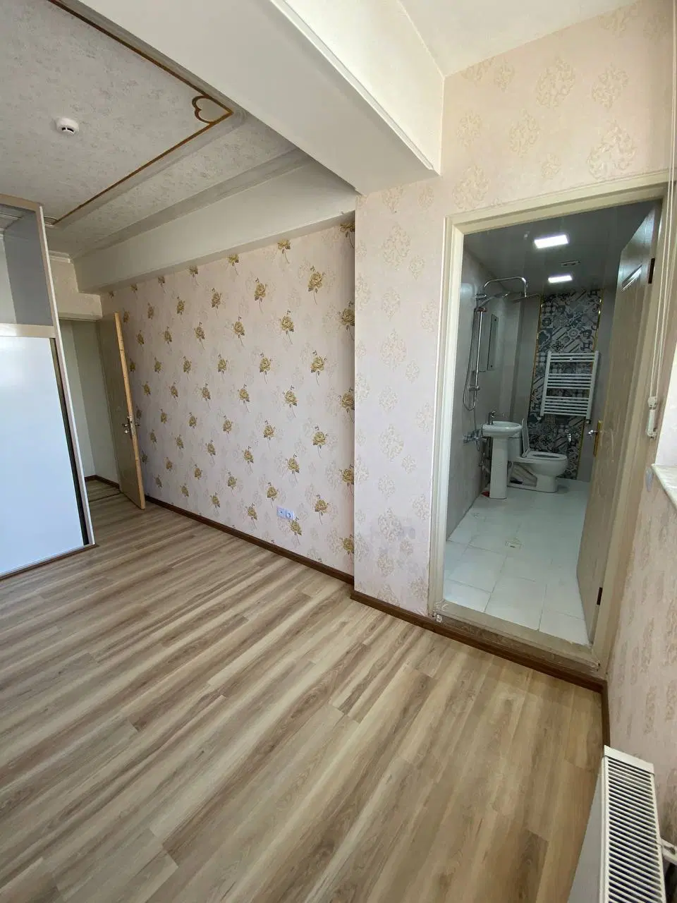 فروش ۱۰۶متر در ولیعصر جنوبی دونبش خوش نقشه