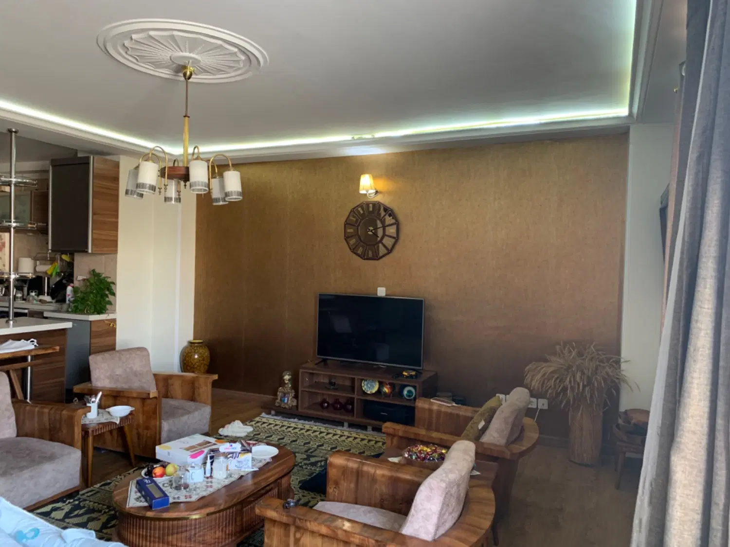 آپارتمان پردیس فاز هشت تاپ لوکیشن