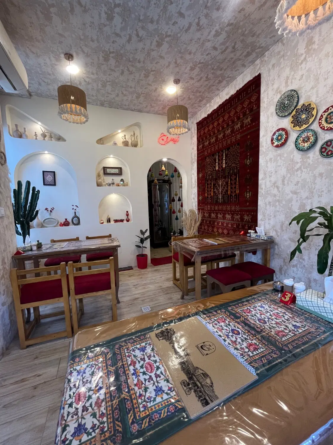 مدیریت کافه با گردش مالی بالای 200 میلیون در ماه