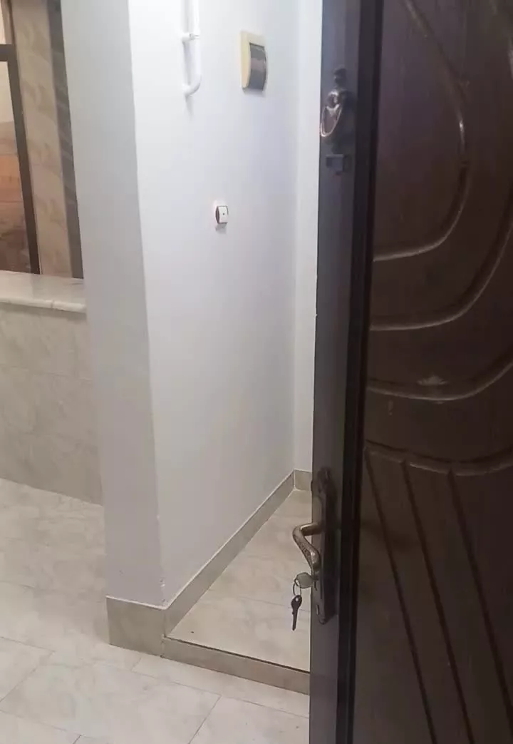 فروش آپارتمان ۷۰ متری ۲ خوابه طبقه ۲