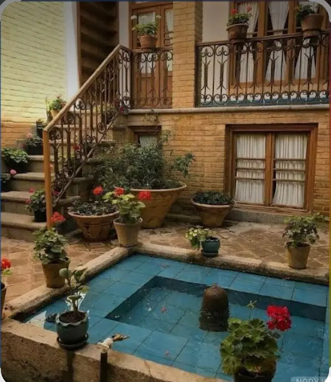 منزل کلنگی واقع در خیابان تختی(شهناز)