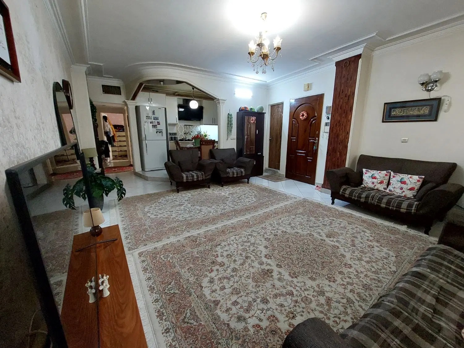 ۷۵متر_بر بلوار مولانا_ تاپ لوکیشن