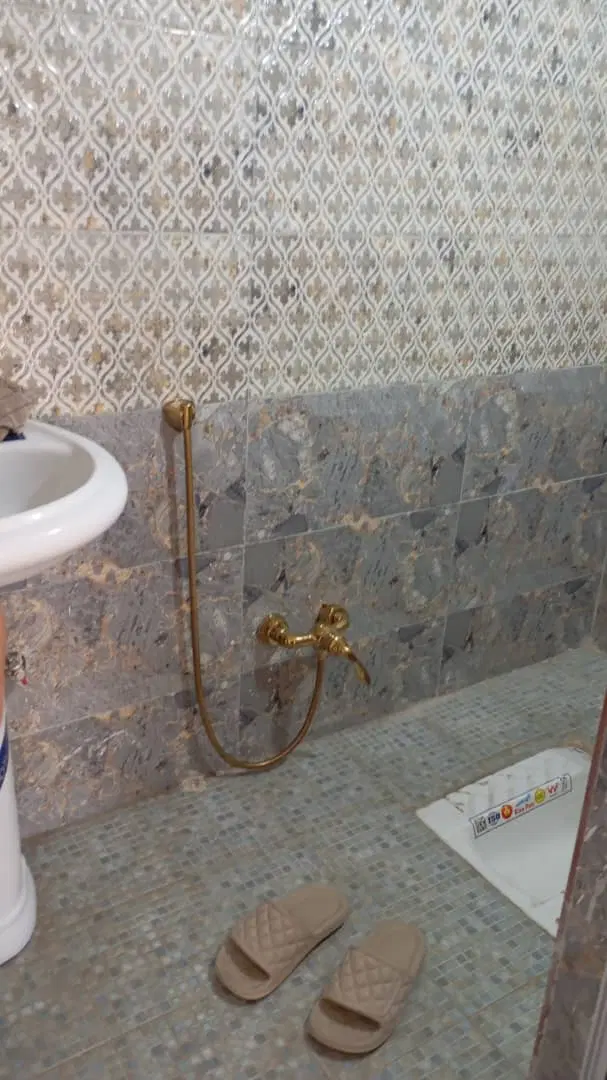 اجاره ساختمان نوسازواقع درکرم آبادقدیم