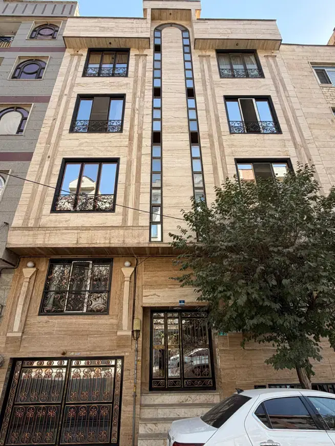 ۶۸ متری _ سالن پرده خور _ آگهی شخصی