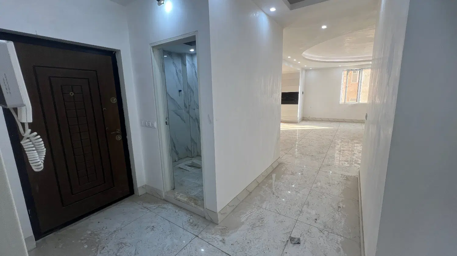 آپارتمان ۱۵۰متری طبقه سوم شهرک ارکیده