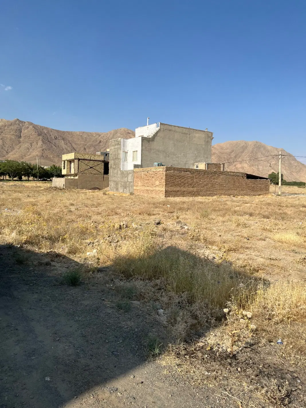 زمین ۳۵۰ متری خ خبرنگار