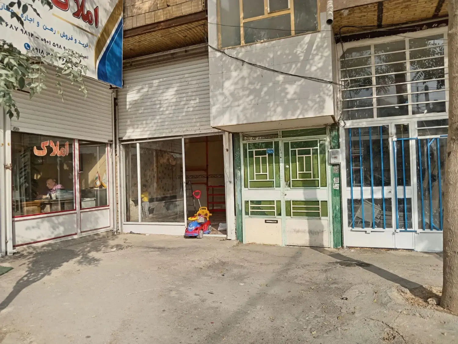 کرایه مغازه تنگه