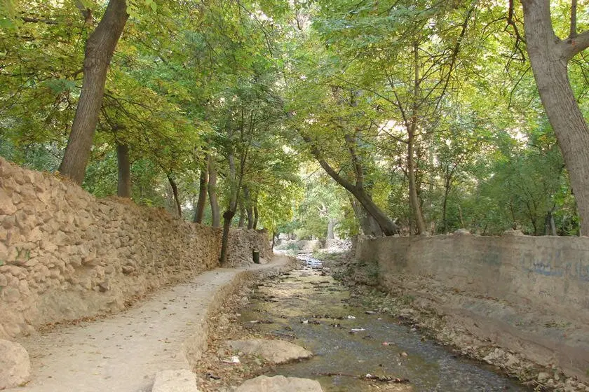 ۱۰۰۰متر زمین حاشیه اخلمد جاده اصلی