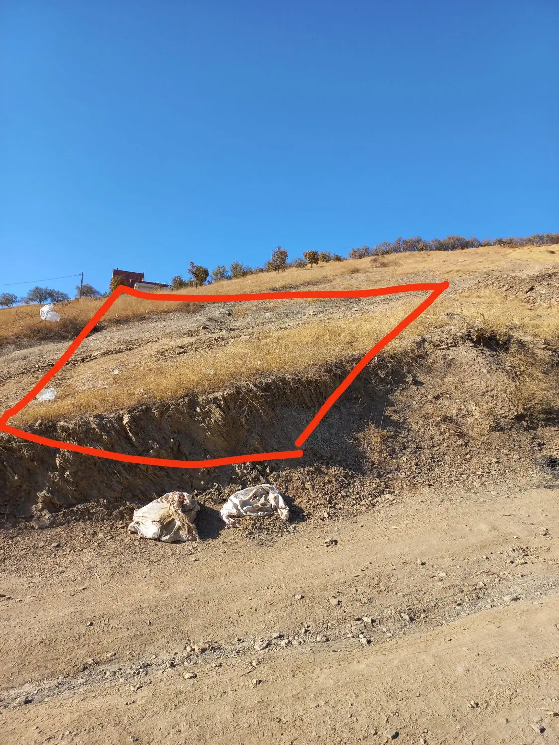 زمین ۳ طرف باز محله حمزه اباد