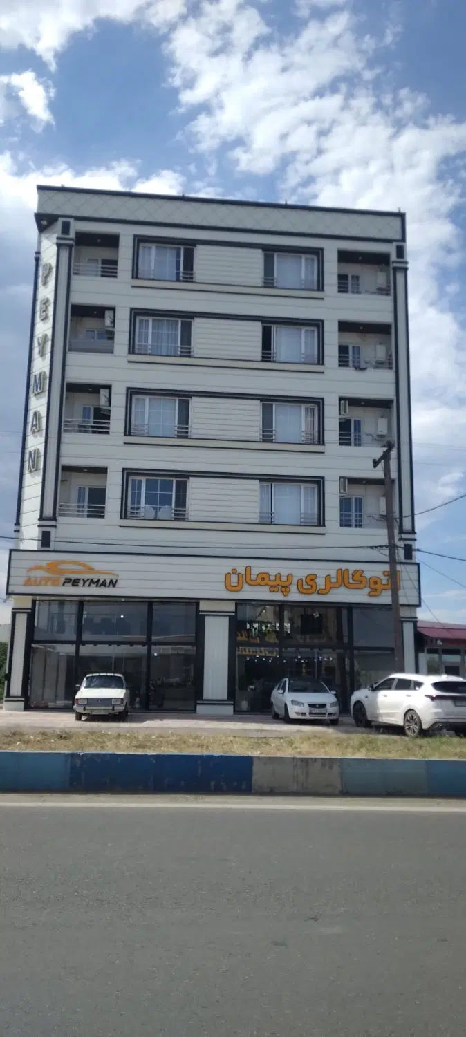 پنت هوس ۳۰۰ متری در طبقه پنجم در رشت قلیپور
