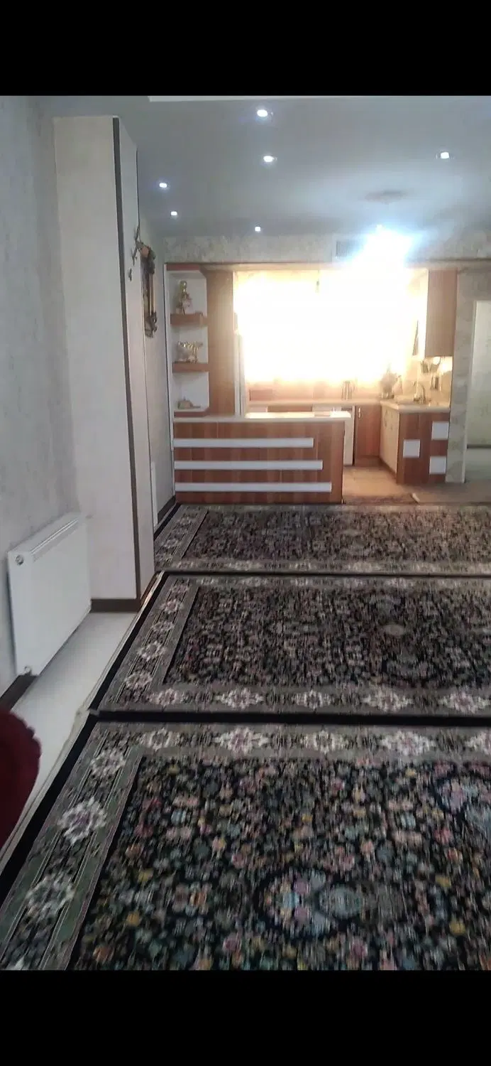 رهن آپارتمان۱۲۰متر دوخواب آسانسور پارکینگ خ احداثی