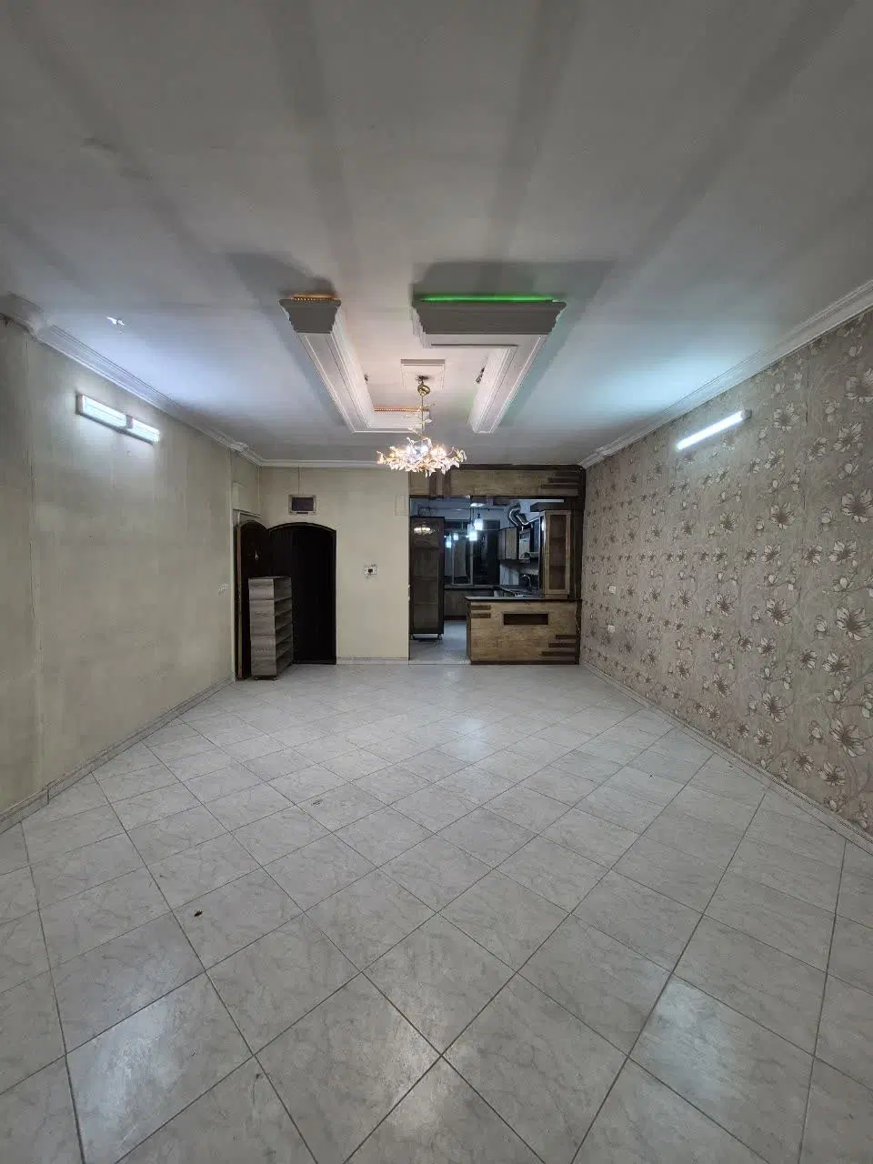 آپارتمان تک واحدی